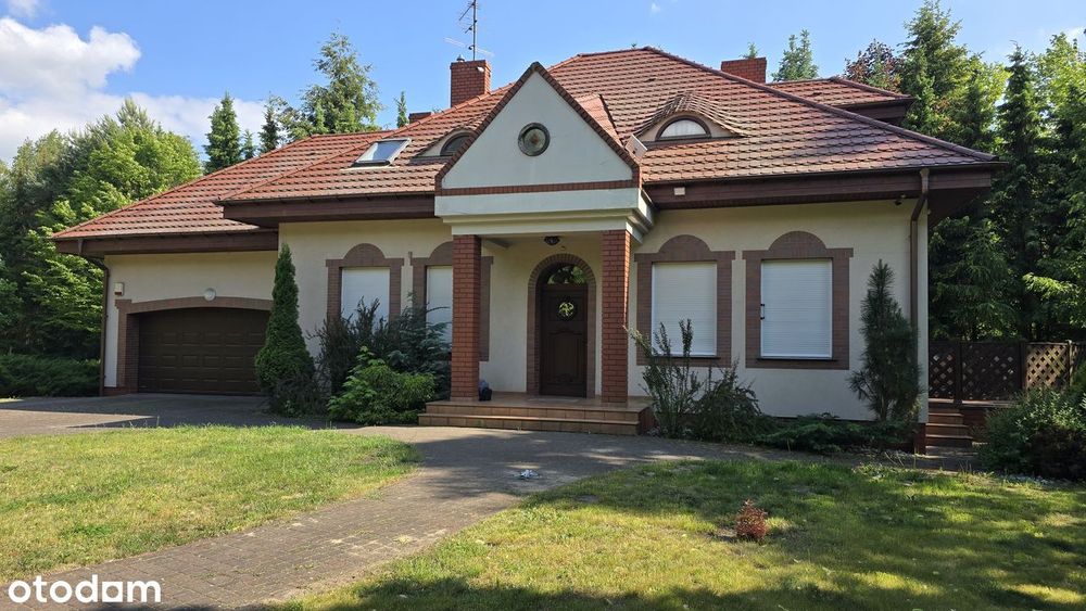 Wolnostojący dom  parterowy blisko jeziora