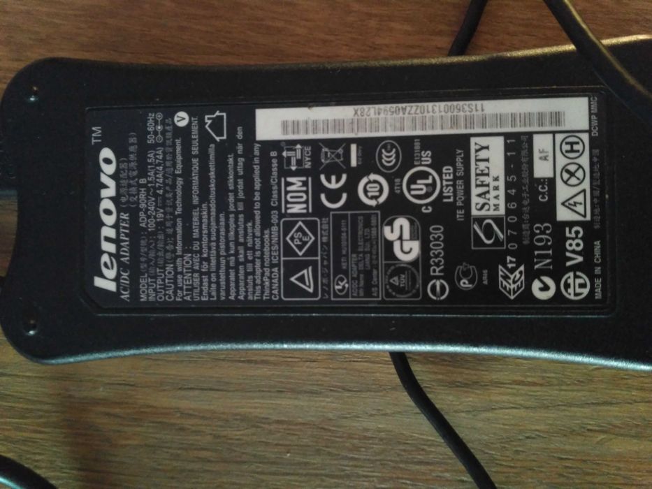 Зарядний пристрій ноутбук Lenovo