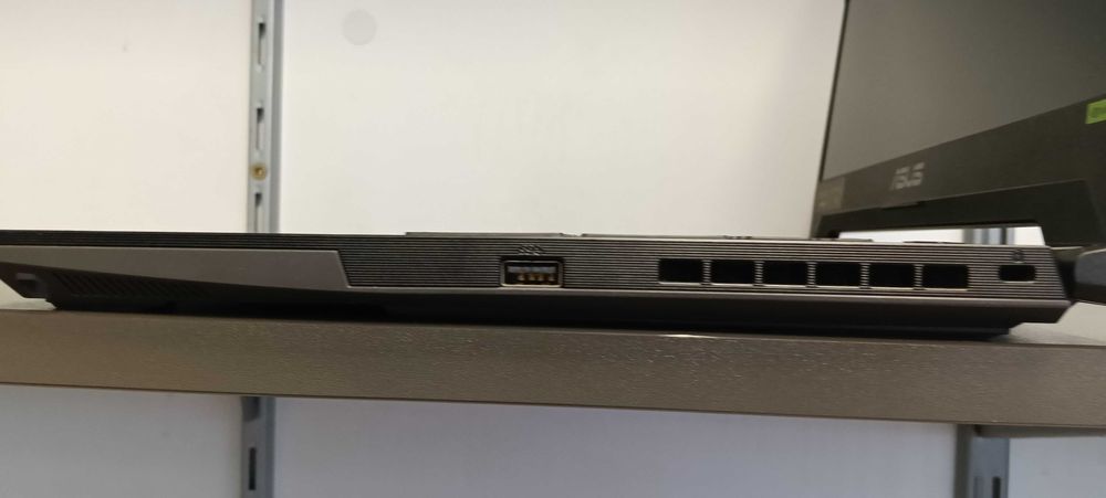 Laptop gamingowy Asus TUF Gaming A15 / 1TB SSD / RTX4050