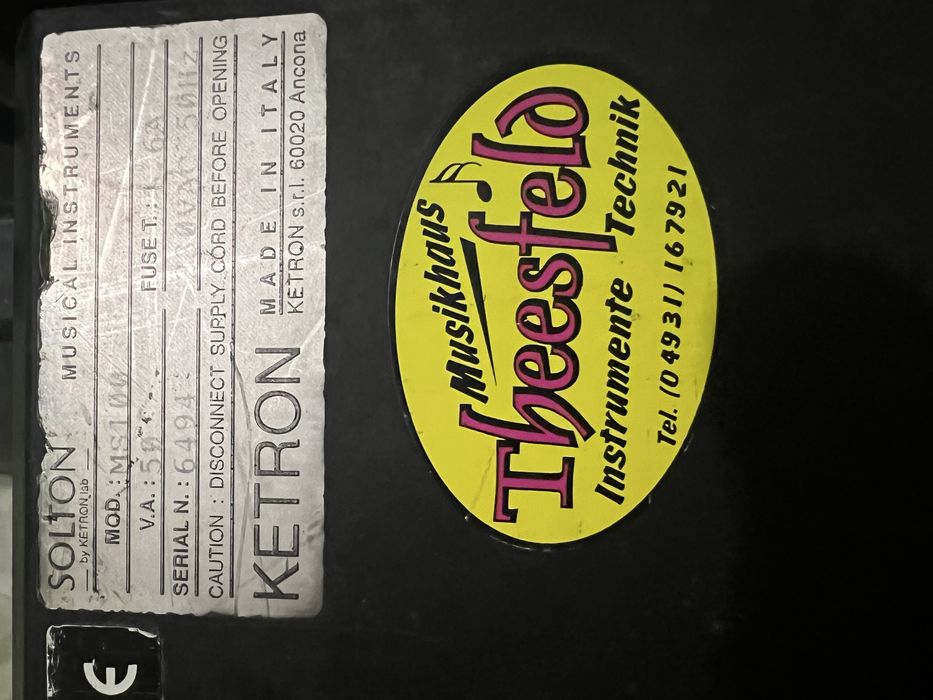 Синтезатор SOLTON MS100