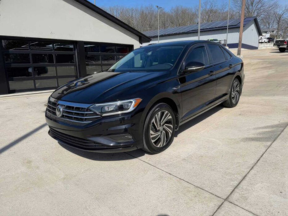 Volkswagen Jetta SEL      2021