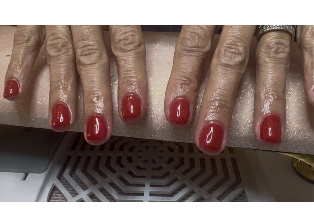 Modelo de unhas de gel