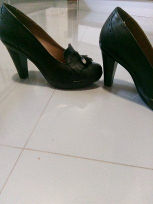 Sapatos senhora em pele