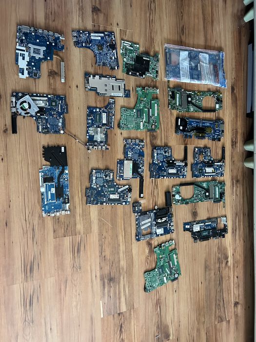 Uszkodozne laptopy części do laptopów  laptop uszkodozny