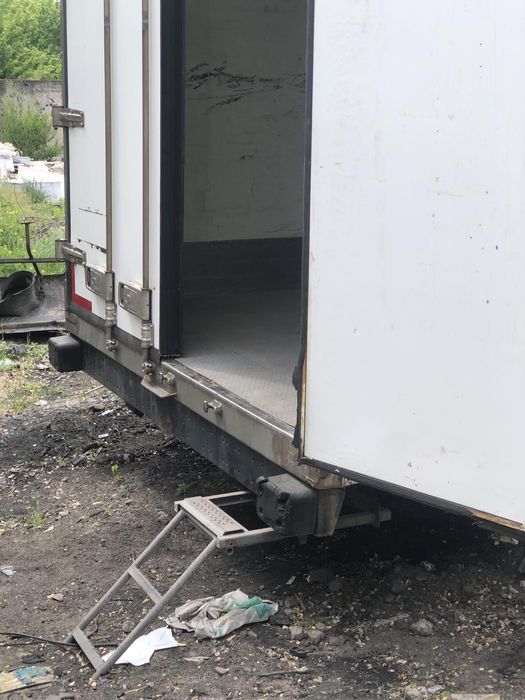 Продам будку -холодильник, длина 9.2м, ширина 2.6 м,высота 2.8 м. Пол алюминиевый 4 мм. Цена 210000грн