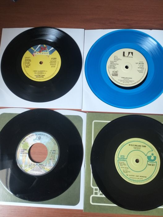 Coletânea 16 discos de vinil singles Eletric Light Orchestra