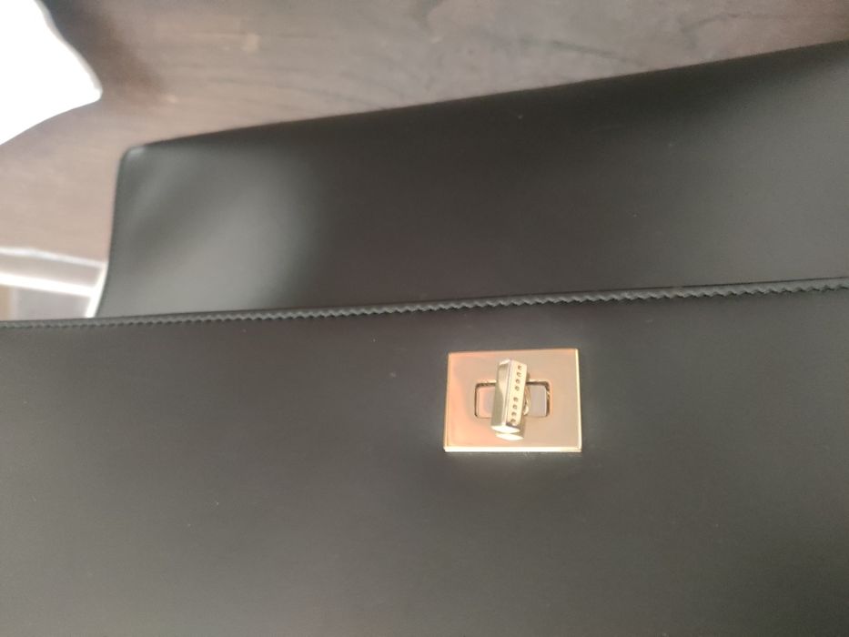 Mala Hugo boss super elegante