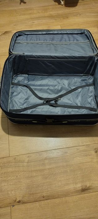 Walizka turystyczna duża