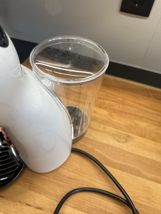 Máquina de Café Nescafé Dolce Gusto Krups – Pouco Uso