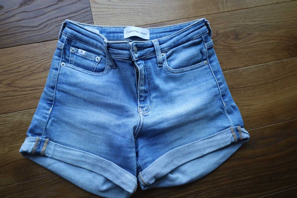 szorty jeansowe Calvin Klein 26