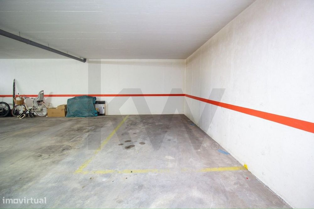 Oportunidade Exclusiva: T3 Impecável na Urbanização das Milheiras, Alm