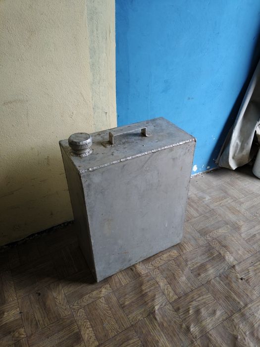 Канистра на  40л