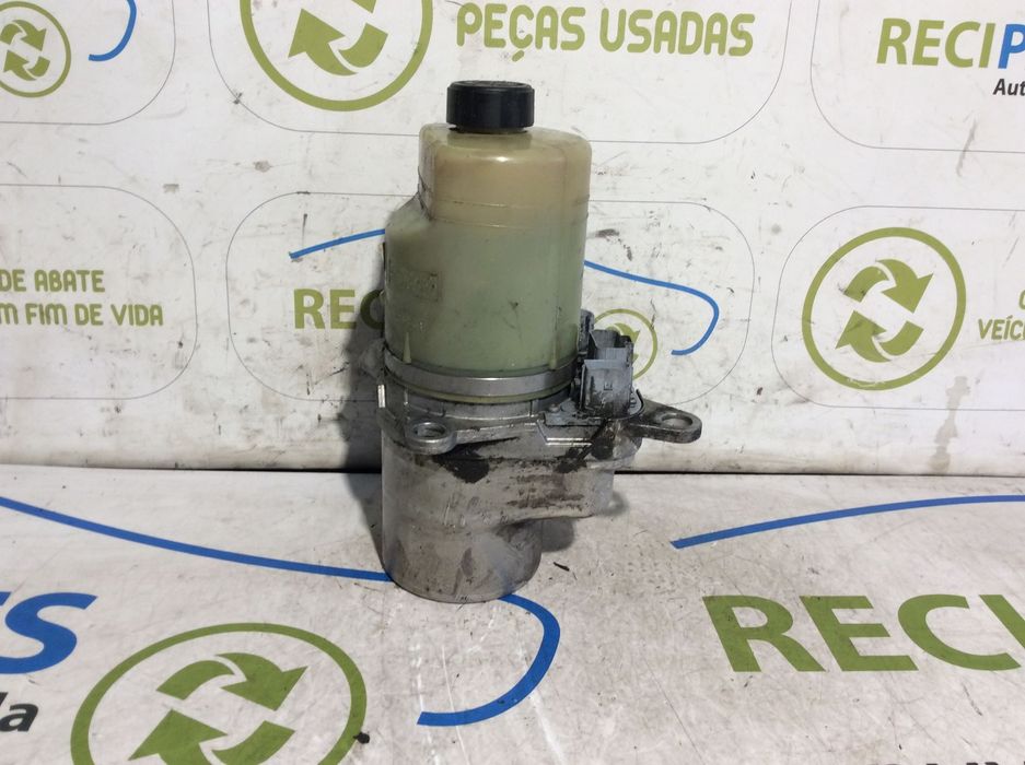 Bomba de direção assistida eletro-hidráulica Ford Focus Ref. 4M513K514AC