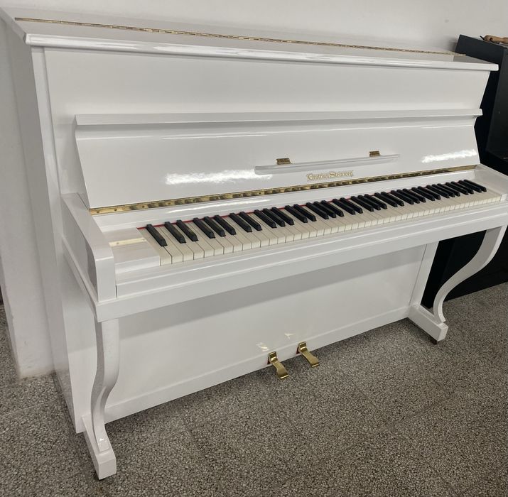 Piękne, białe pianino Grotrian Steinweg