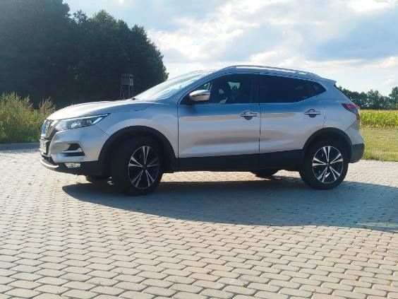 Nissan Qashqai 1.2 benzyna 
*Samochód jest w bardzo dobrym stanie technicznym i wizualnym, gotowy do jazdy