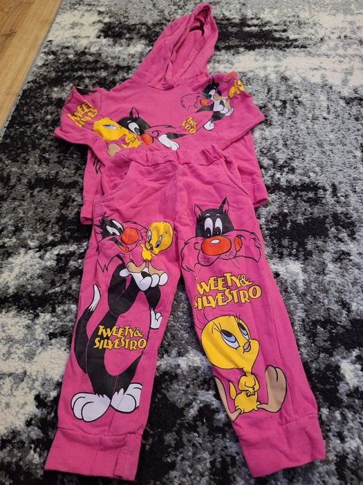 Костюм на дівчинку