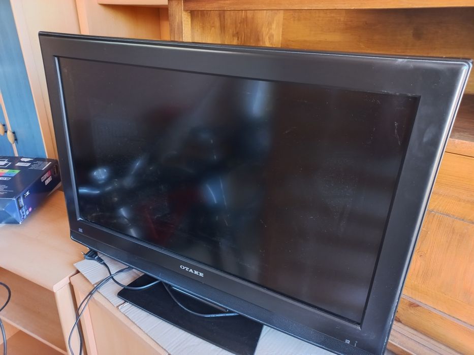 Telewizor 32 OTAKE + dekoder dvb t2