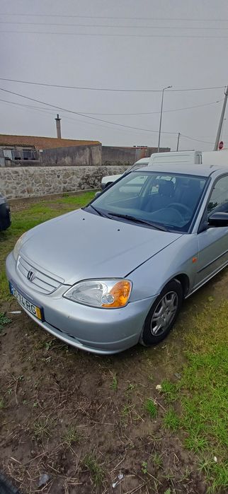 Honda Civic VII com motor avariado