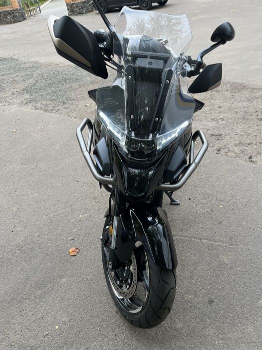 Продам новий мот , з пробігом 500 км з документами все добре .