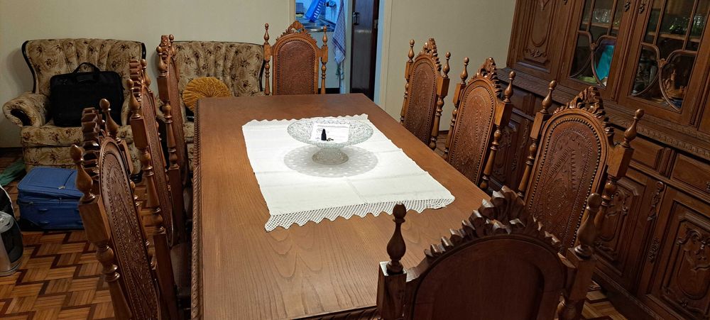 Mobília de Sala em Carvalho