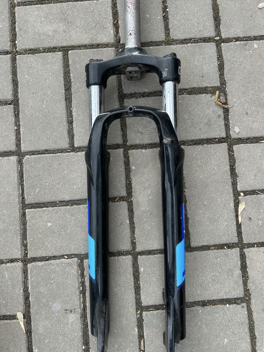Продам вилку до велосипеда Suntour