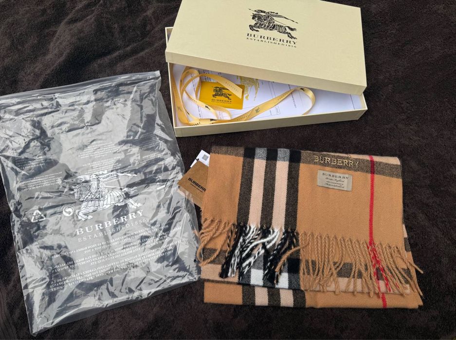 Szalik Nowy nowy na prezent