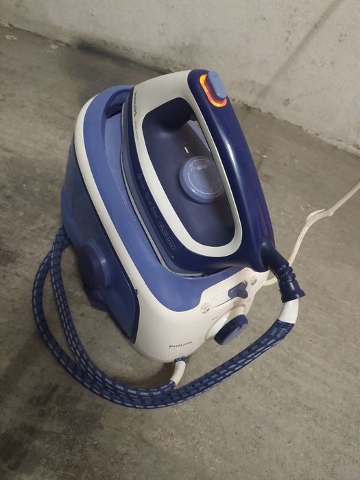 Ferro de engomar Philips com caldeira