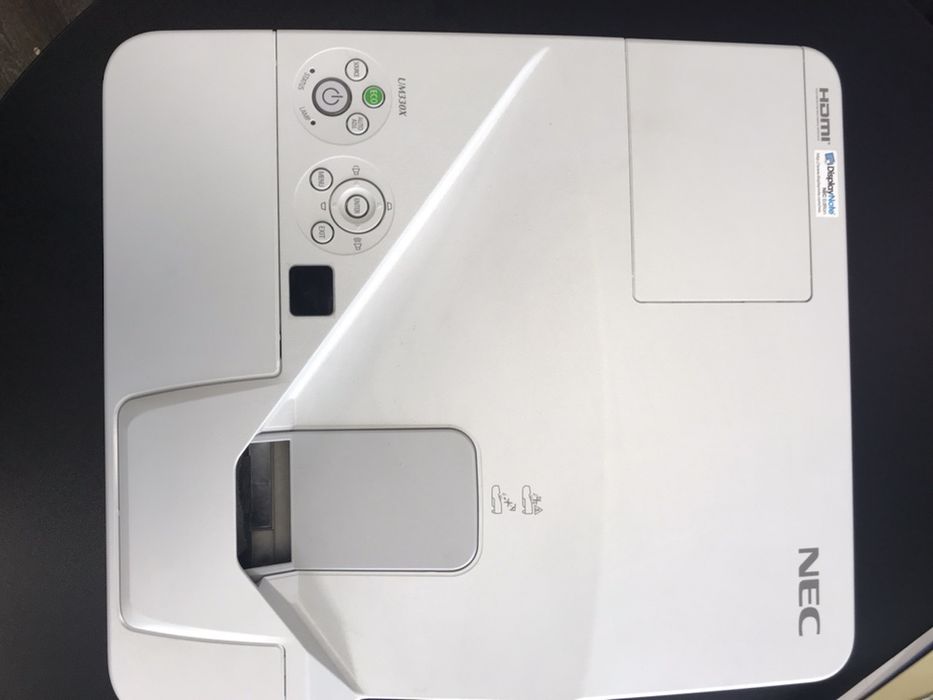 NEC UM330X Projector64550559340801122