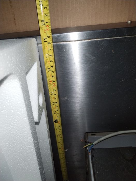 Exaustor cozinha Ariston a funcionar