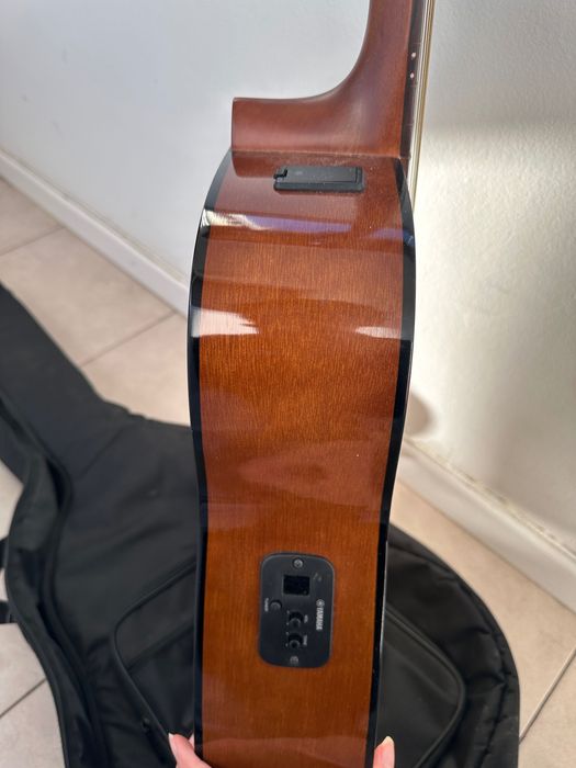Guitarra YAMAHA fx310a         Basicamente novo