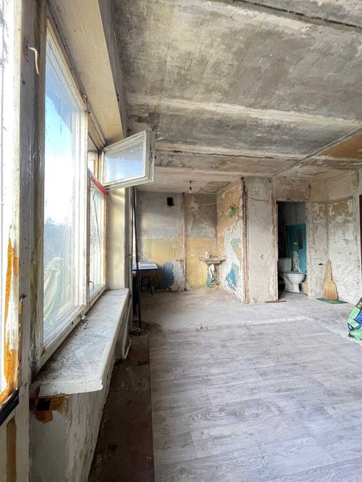 Продам 1 ком. квартиру ул. Николая Руденко ( Войцеховича) 112