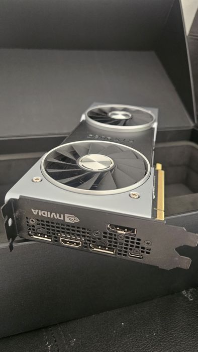 NVIDIA GeForce RTX 2080 Founders Edition (FE) 8GB GDDR6.
