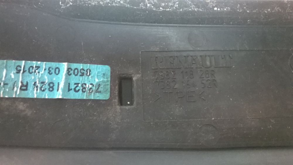 Barra de Tejadilho Transversal 738211828R - RENAULT CLIO IV Sport Tourer