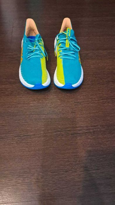 Кросівки Hoka Carbon X 3.   Р 40 2/3   25.5см