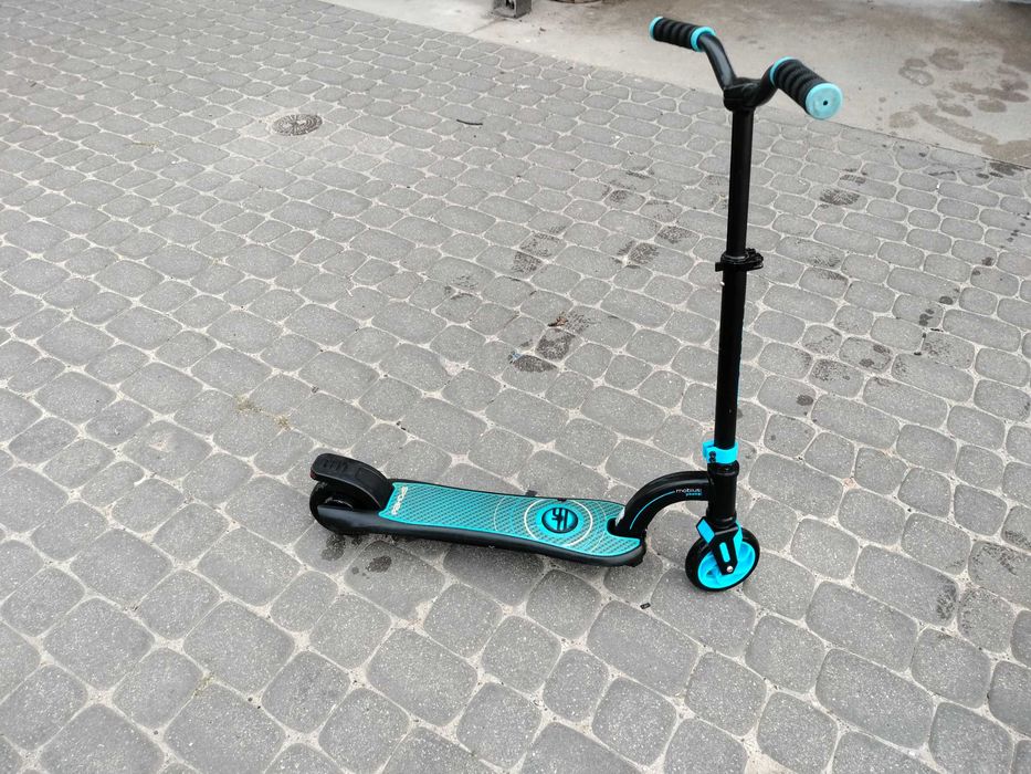 Hulajnoga elektryczna Spokey Mobius Young