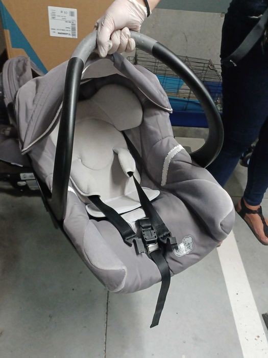 Carrinho bebé Confort com ovo extra
