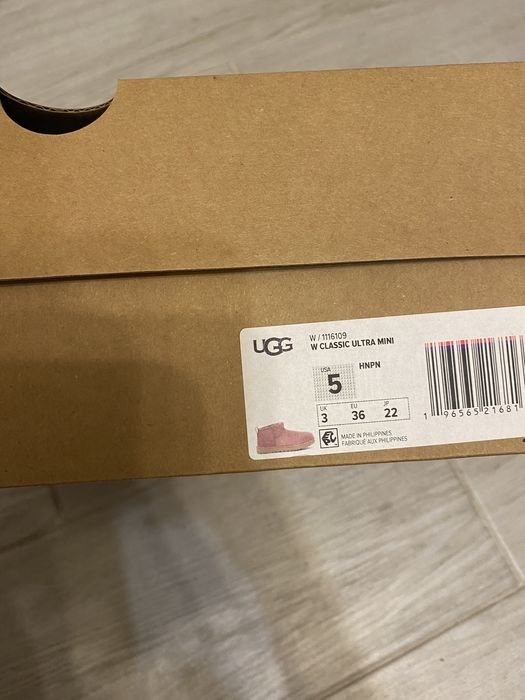 Нові, замшеві Ugg