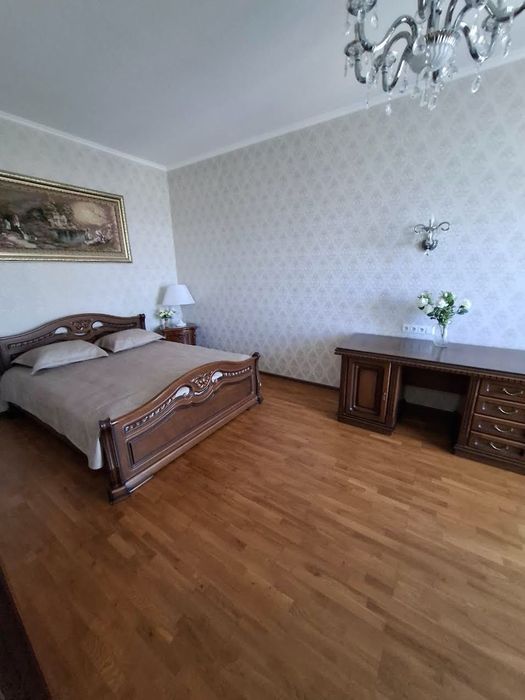 Продається КВАРТІРА з ПАРКІНГОМ в Одесі, від власніка . 19 Перлина