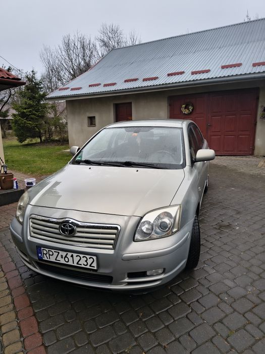 Toyota Avensis t25