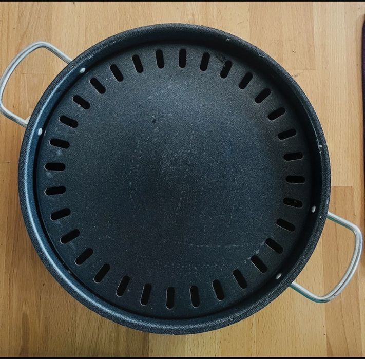 Włoski grill. Nowy.