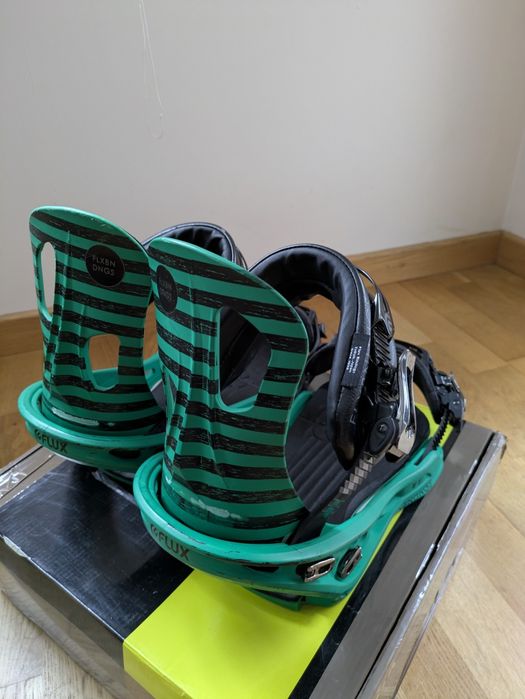 Flux TT M L wiązania snowboardowe snowboard zielone Burton Union