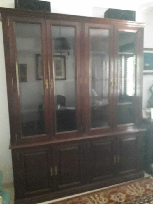 Mobiliário de Escritório em Mogno