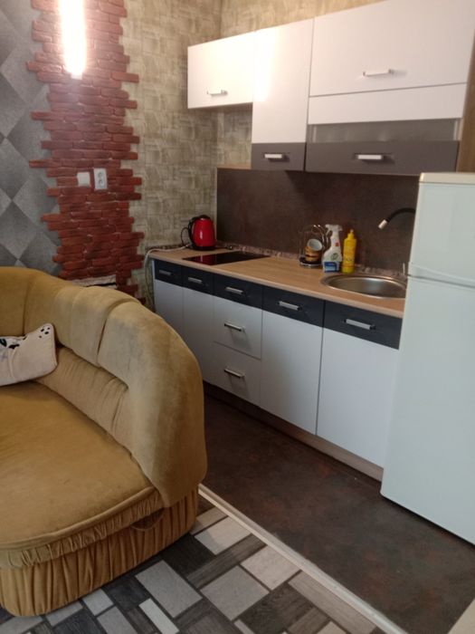 Сдам посуточно гостинку