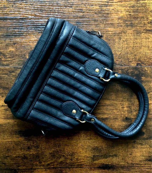 Kuferek pikowany , Włoski