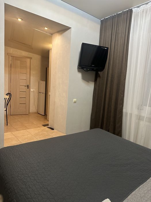 Міні-студія  для 2-х. Центр. ХНУВС. Ціна за добу. Світло завжди.