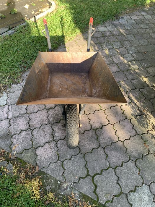 Taczka budowlana