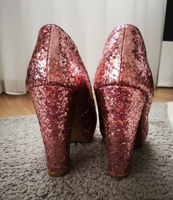 Продам хороші  туфлі