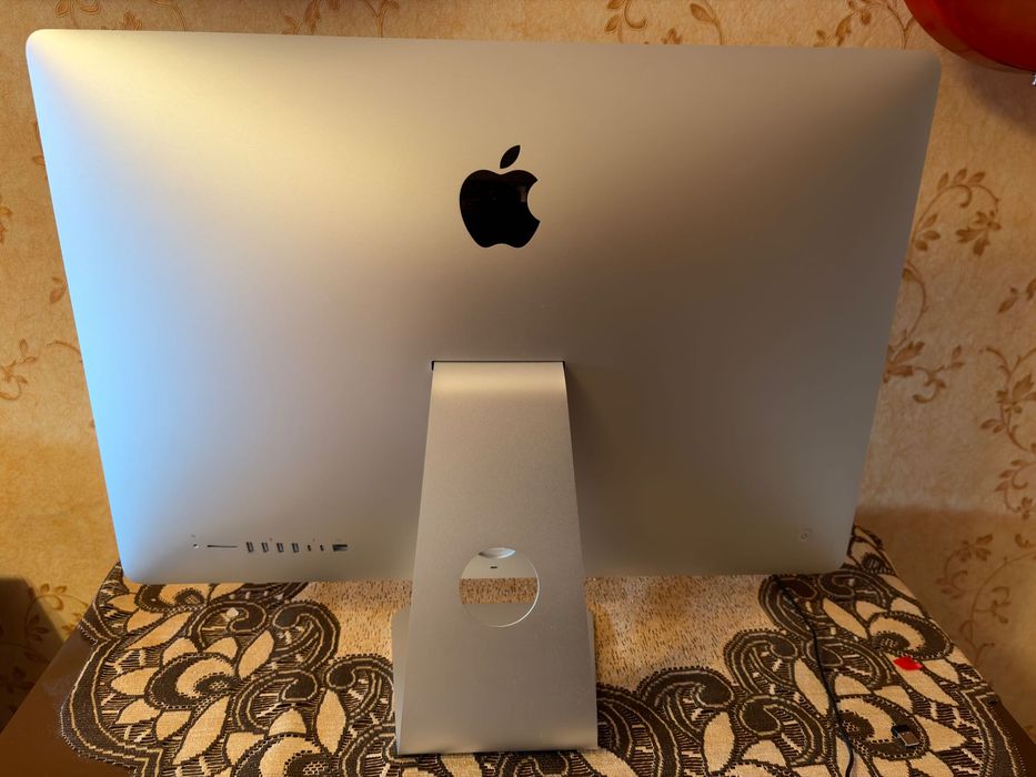 Apple iMac 27 Retina 5K 2017 i7 4.2GHz/Radeon Pro 580 8GB/16GB RAM/2TB