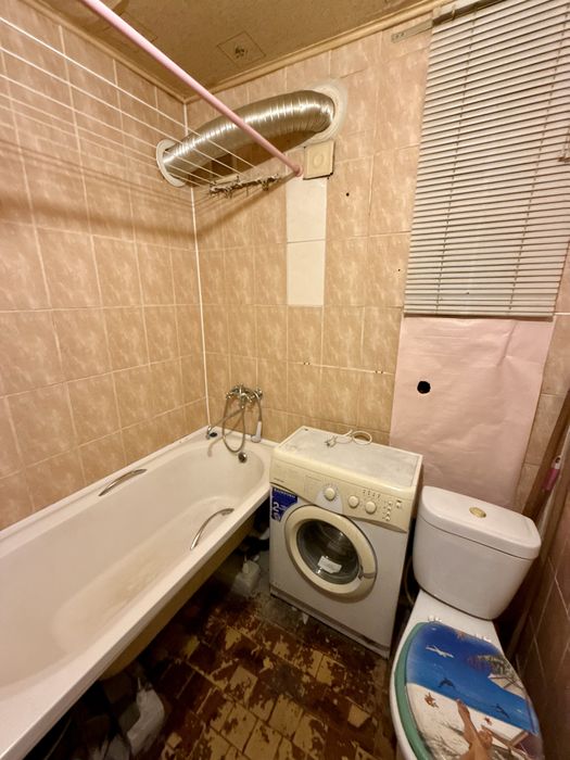 Продаж 2к. квартири на Тельнова, Дендропарк