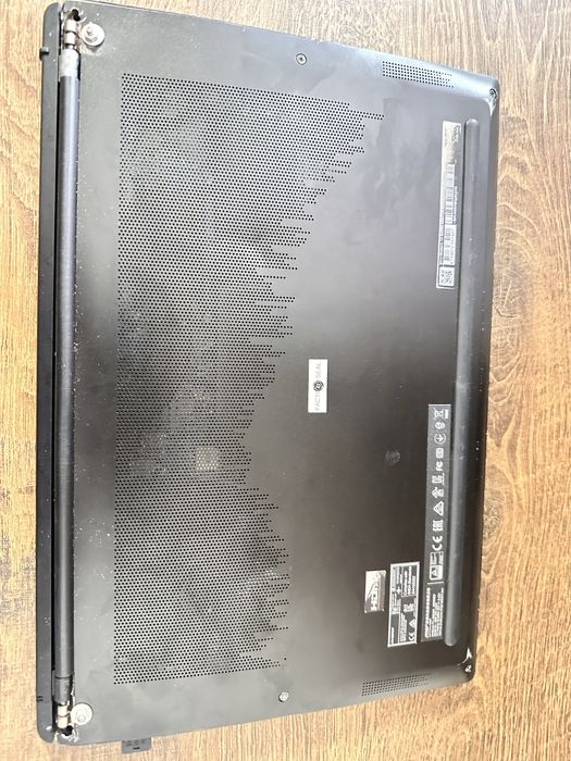 Ноутбук MSI modern 14, Ryzen 5 4500U, 8/256, дефект - петли